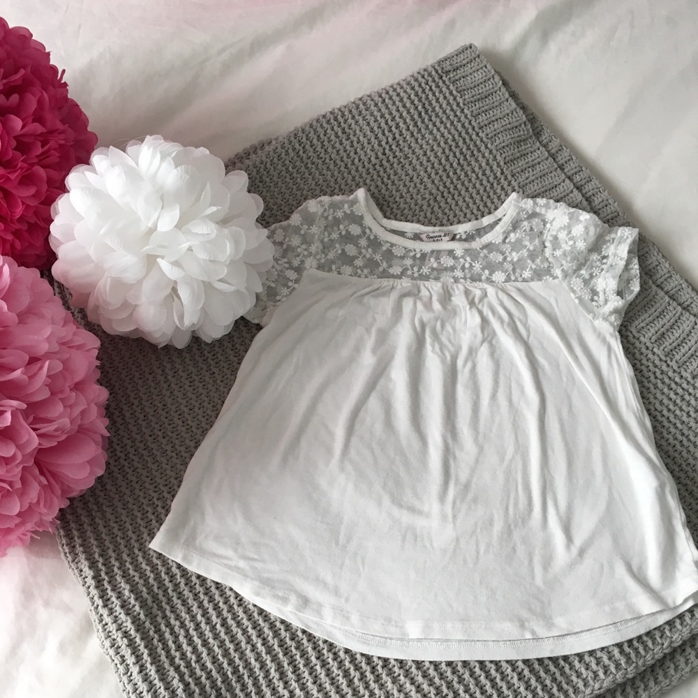 Forever21 White Flowery Blouse